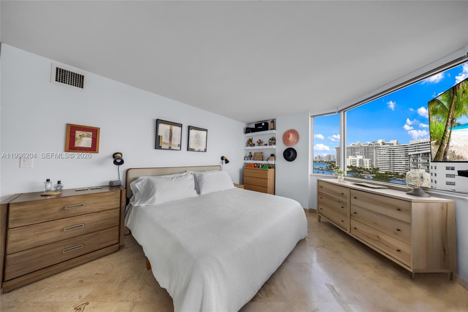 1621 Bay Rd # 802, Miami Beach FL 33139 — 25