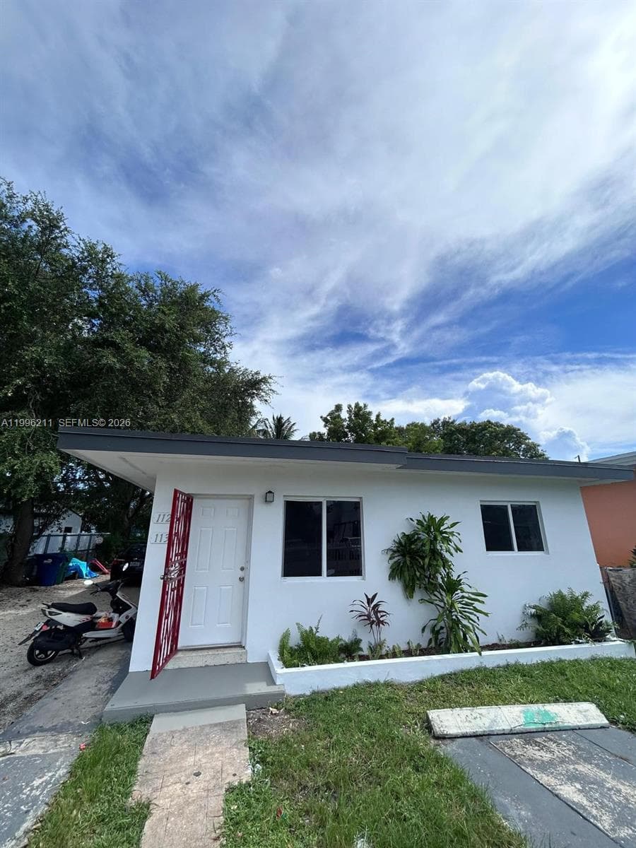 1128 NW 76th St, Miami FL 33150 — 5