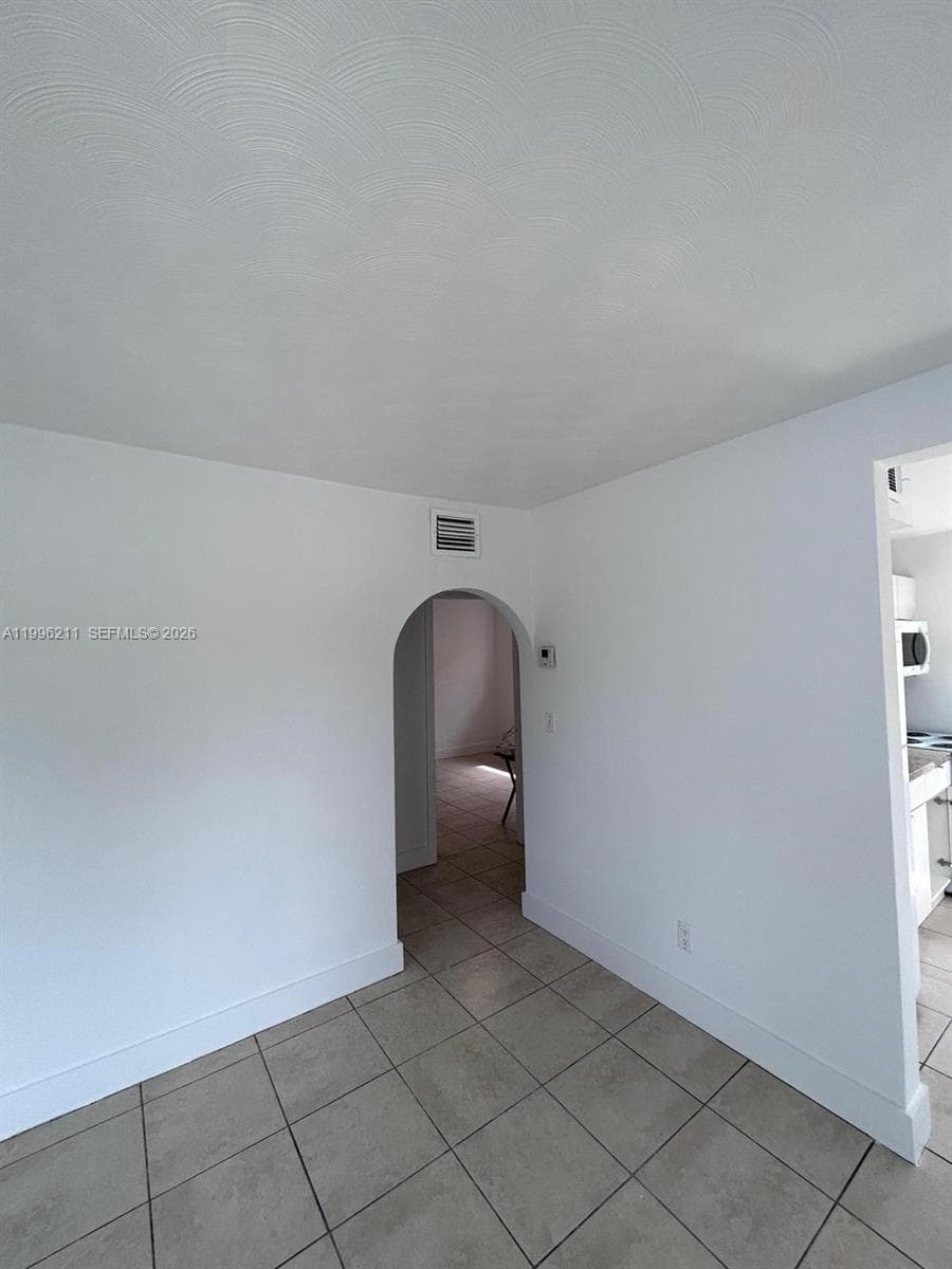 1128 NW 76th St, Miami FL 33150 — 24