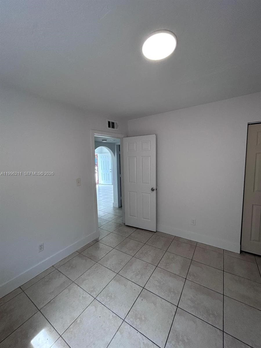1128 NW 76th St, Miami FL 33150 — 18
