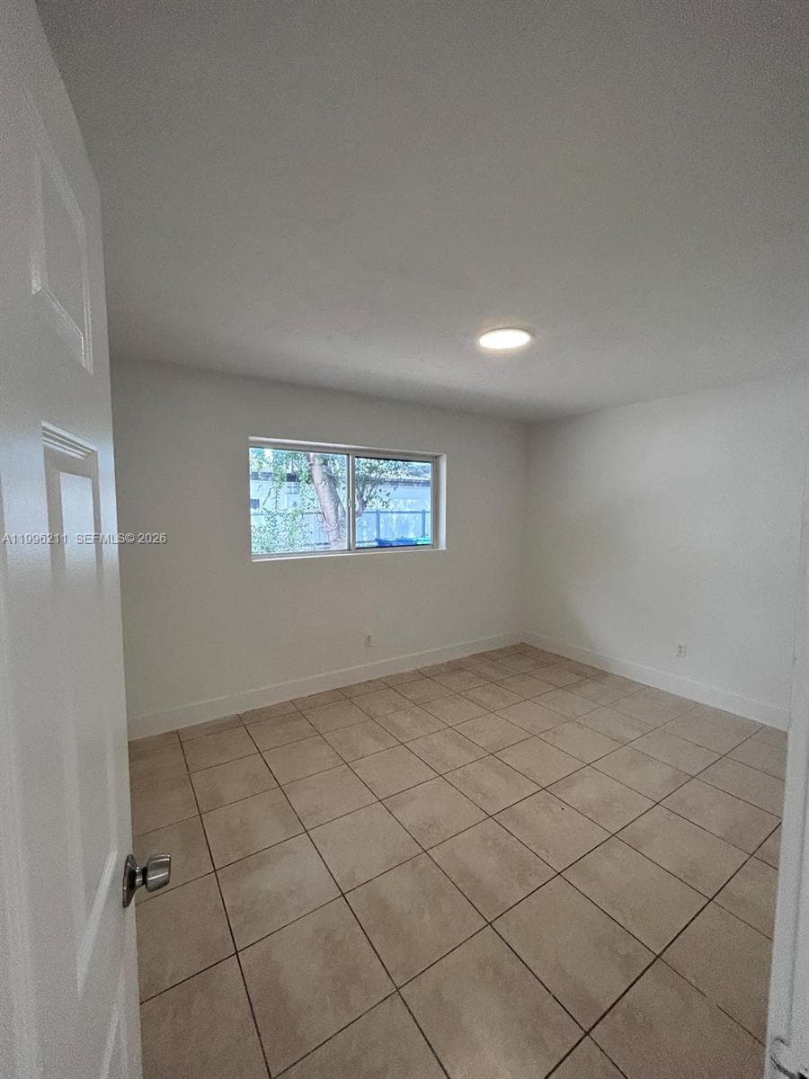 1128 NW 76th St, Miami FL 33150 — 19