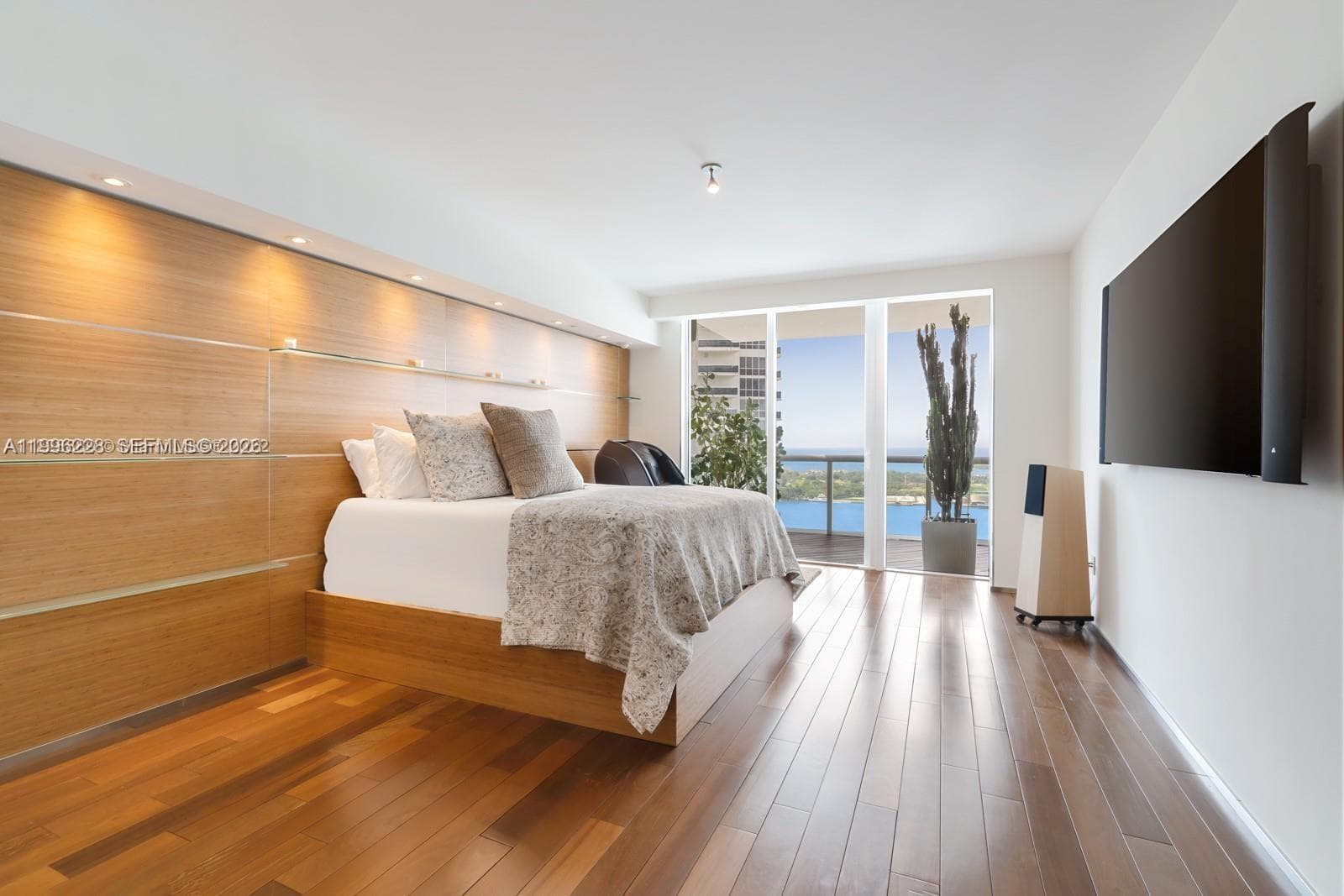 450 Alton Rd # 3303, Miami Beach FL 33139 — 9