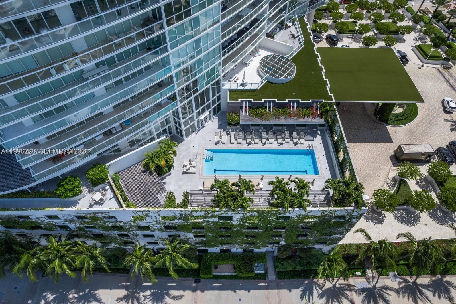 450 Alton Rd # 3303, Miami Beach FL 33139 — 24