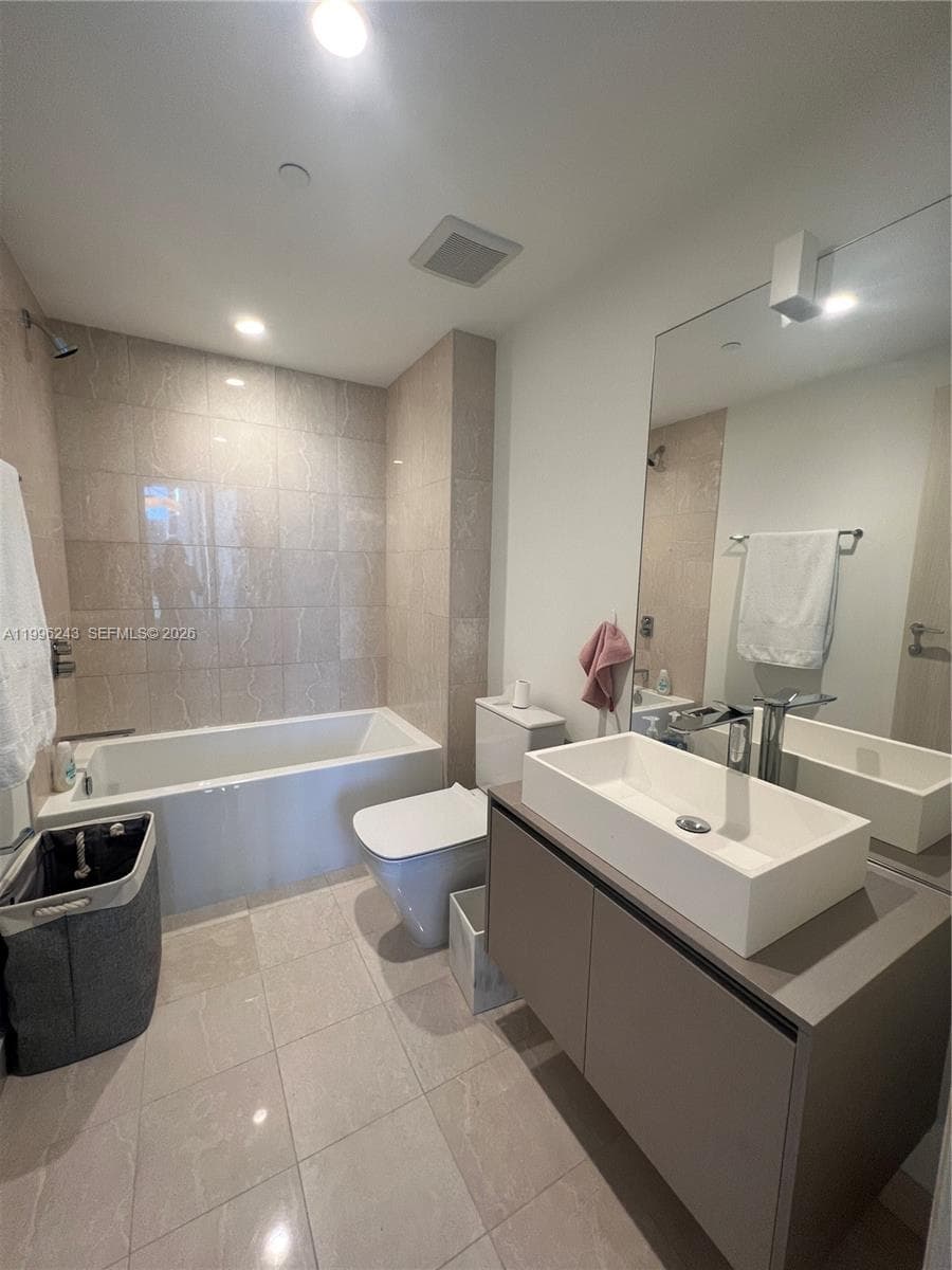 1000 Brickell Plaza # 2701, Miami FL 33131 — 7