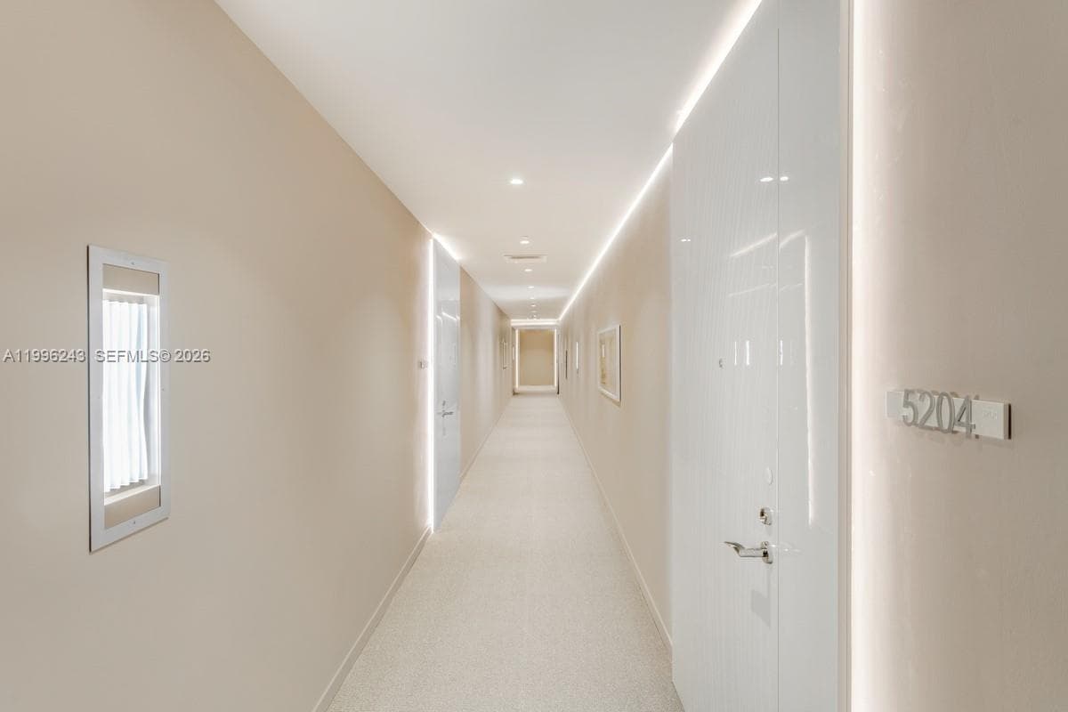 1000 Brickell Plaza # 2701, Miami FL 33131 — 30