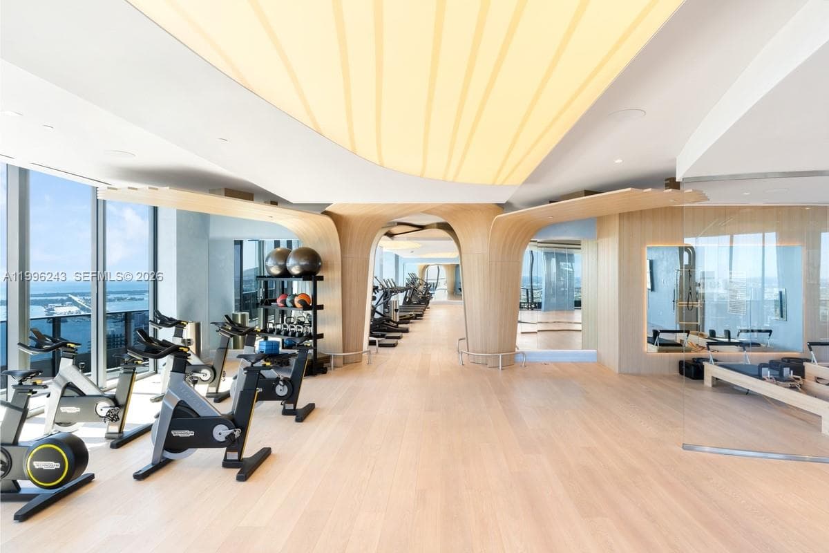 1000 Brickell Plaza # 2701, Miami FL 33131 — 41