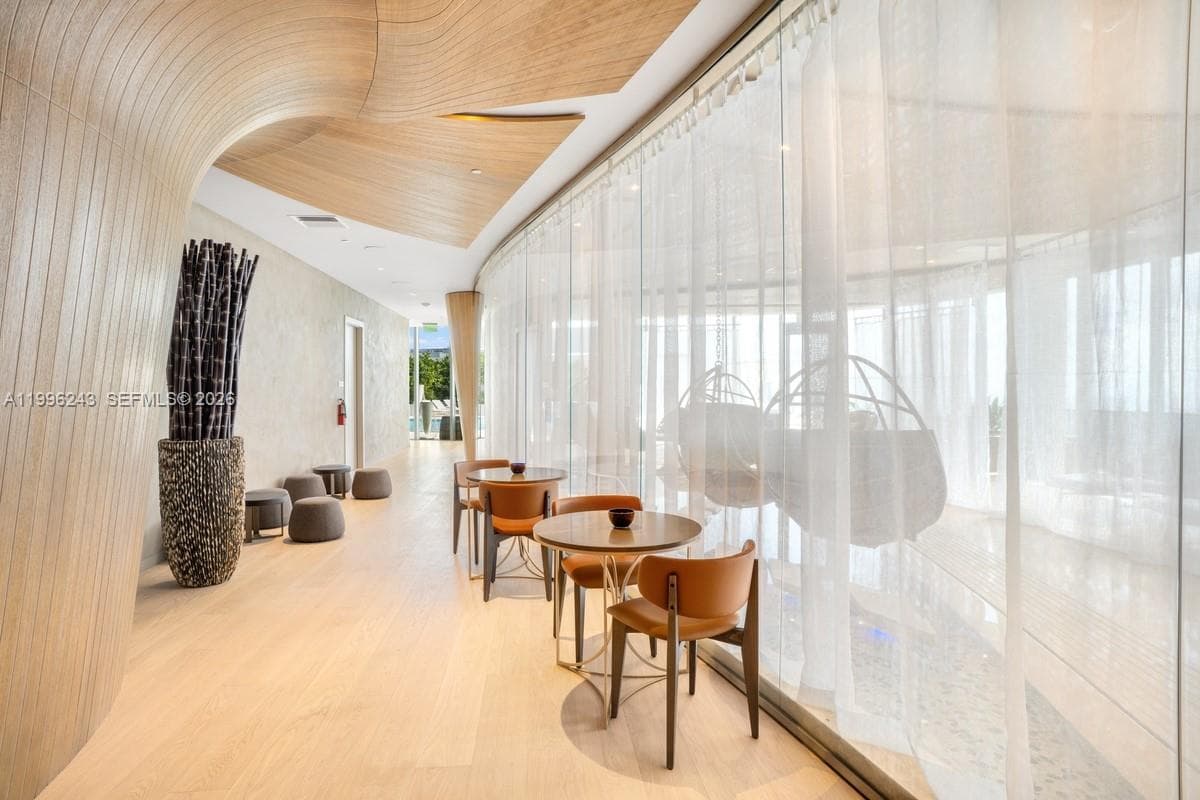 1000 Brickell Plaza # 2701, Miami FL 33131 — 35