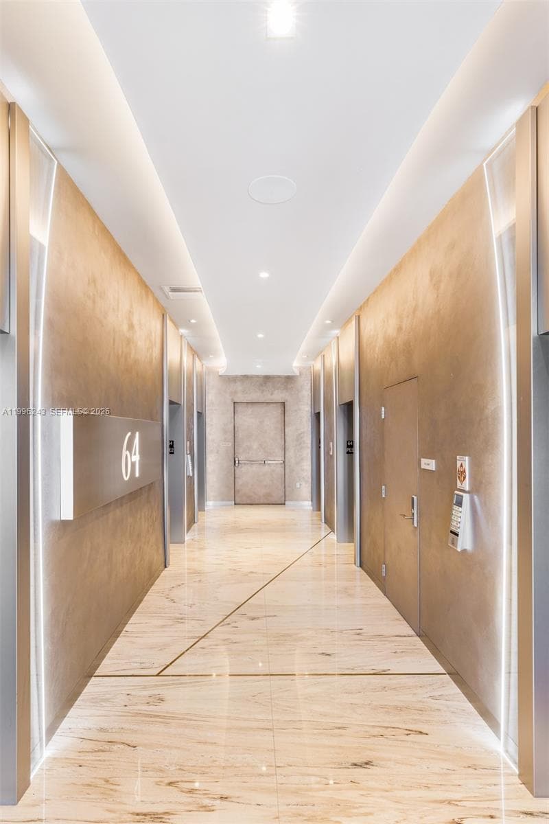 1000 Brickell Plaza # 2701, Miami FL 33131 — 31