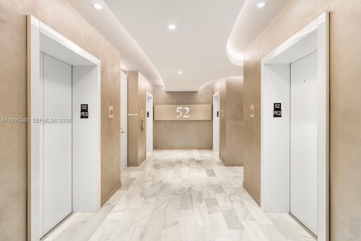 1000 Brickell Plaza # 2701, Miami FL 33131 — 29