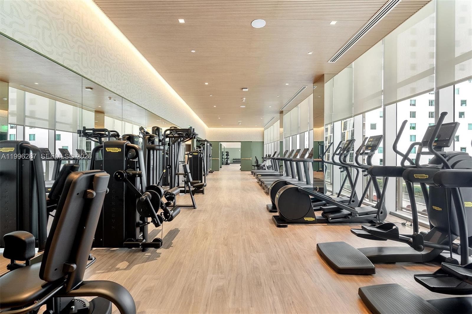 77 SE 5th Street # 3004, Miami FL 33131 — 27