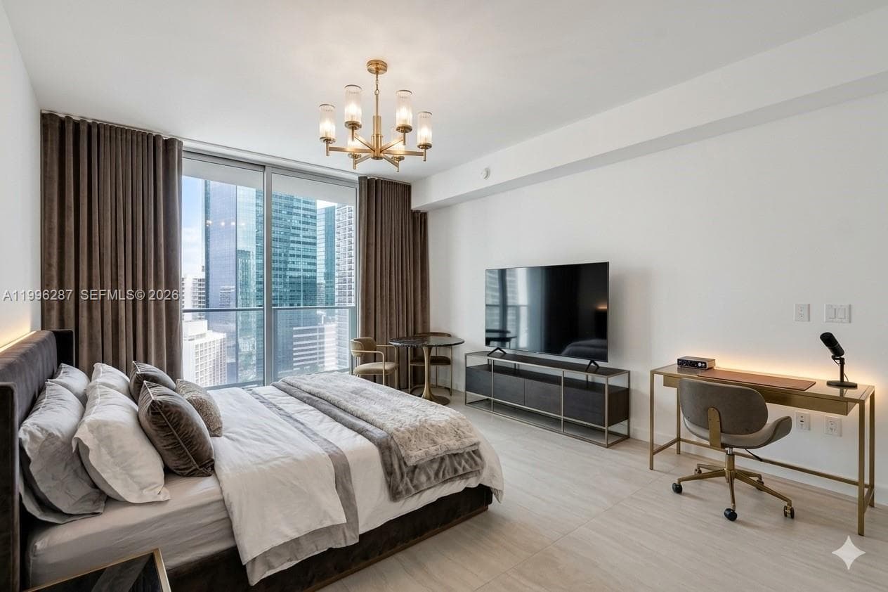 77 SE 5th Street # 3004, Miami FL 33131 — 6