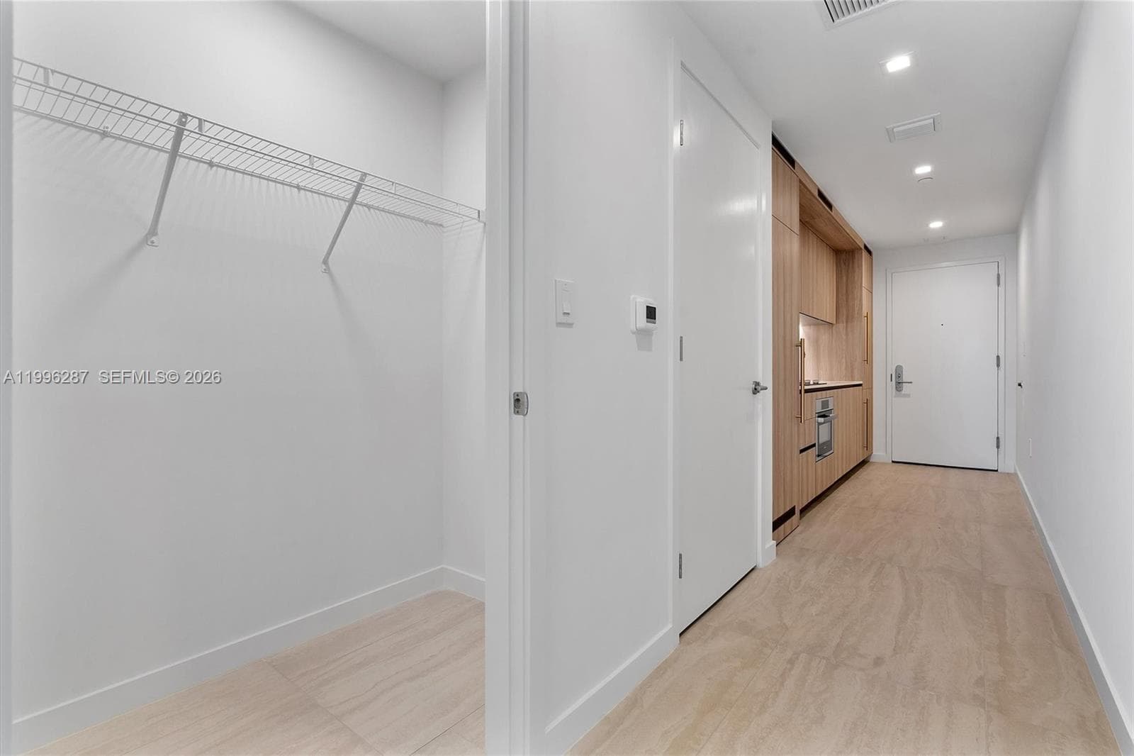 77 SE 5th Street # 3004, Miami FL 33131 — 13
