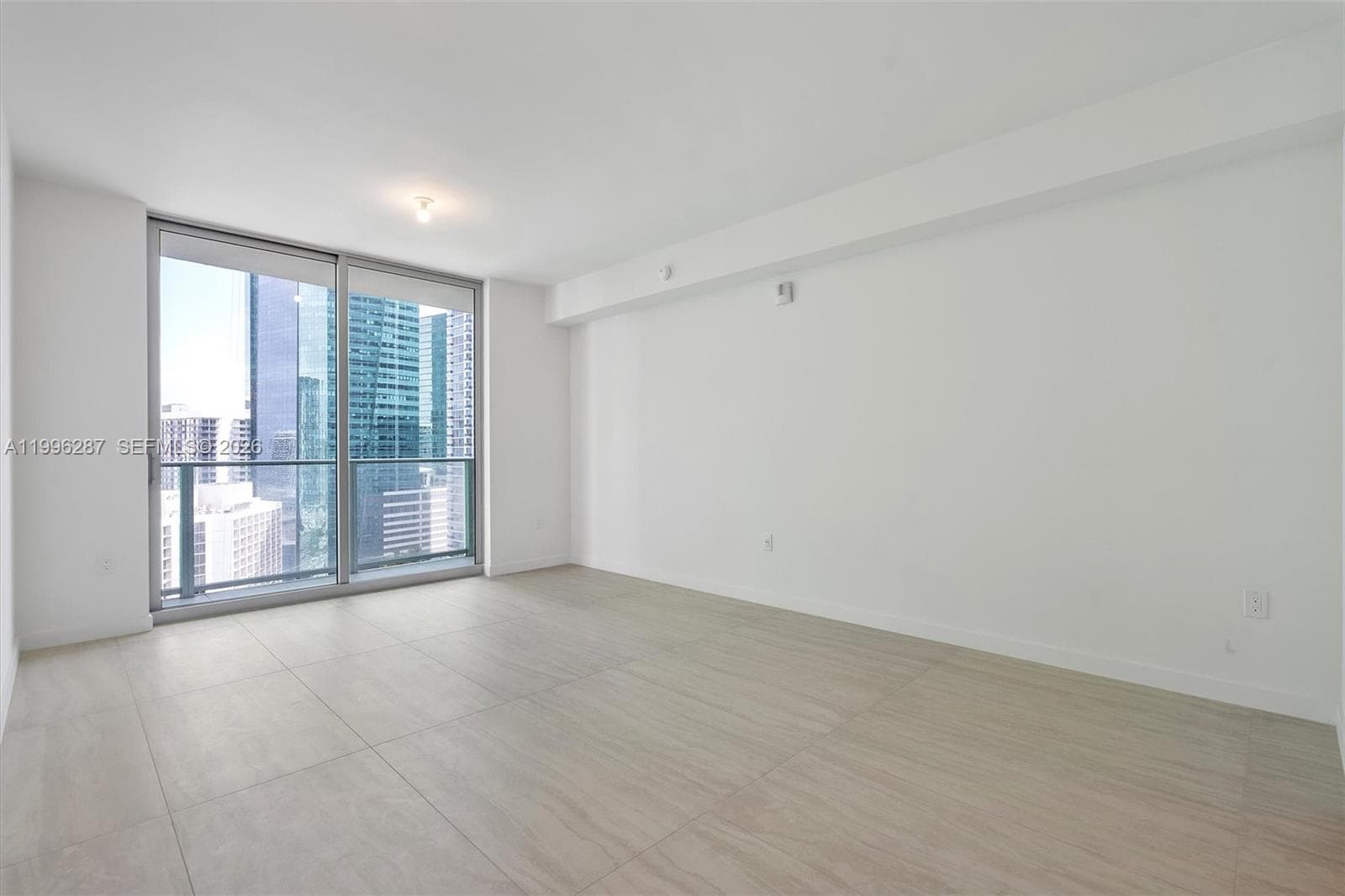 77 SE 5th Street # 3004, Miami FL 33131 — 7