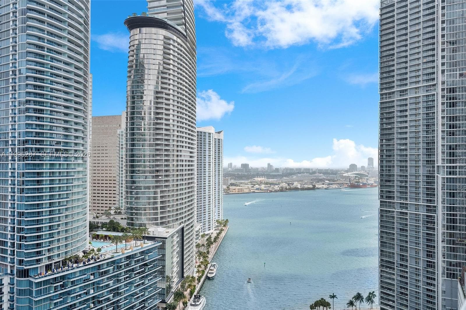 77 SE 5th Street # 3004, Miami FL 33131 — 1