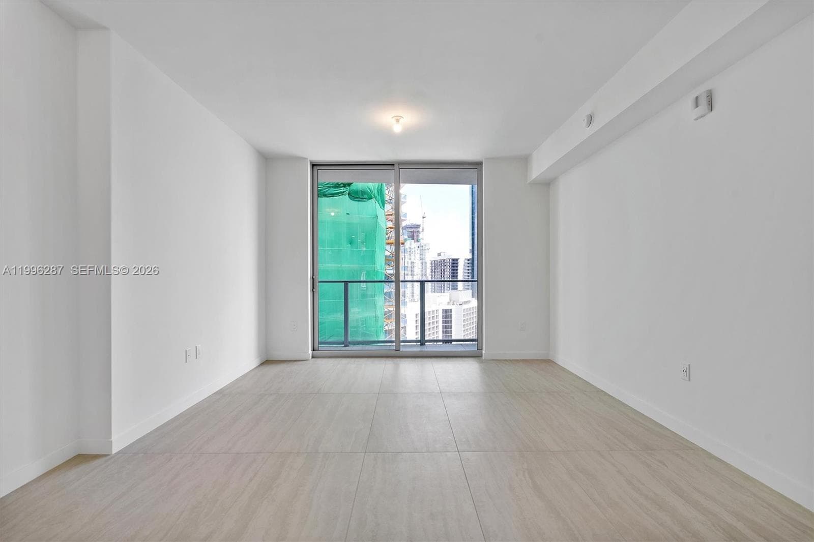 77 SE 5th Street # 3004, Miami FL 33131 — 5