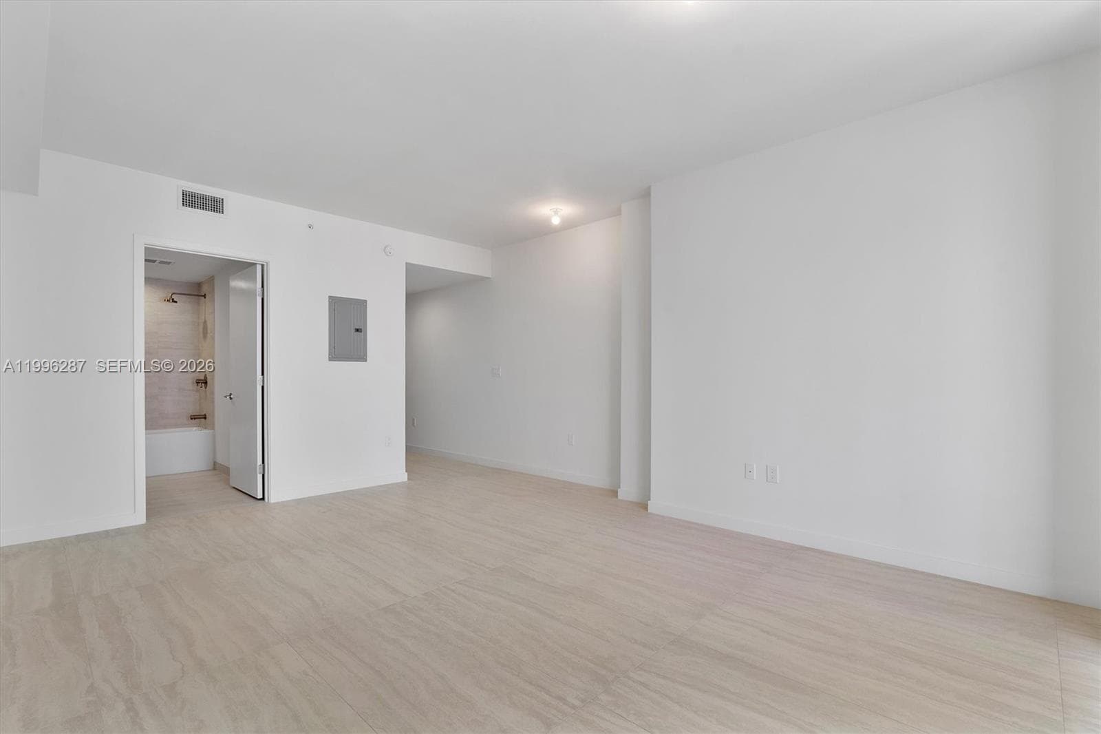 77 SE 5th Street # 3004, Miami FL 33131 — 10