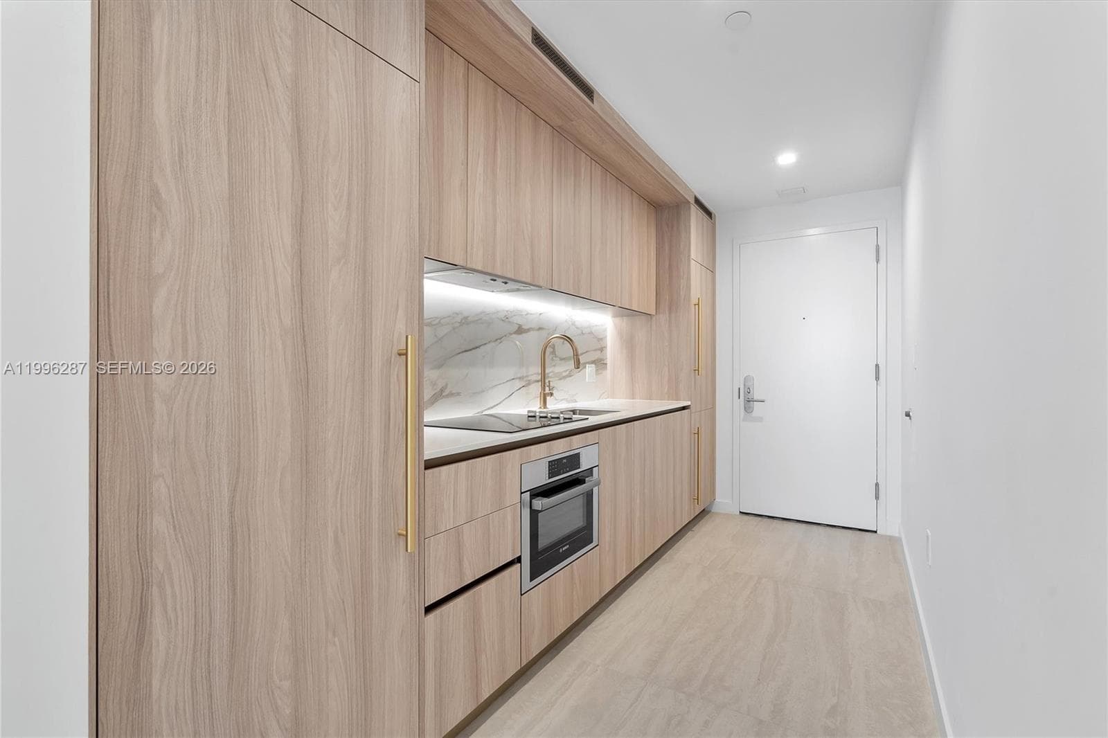 77 SE 5th Street # 3004, Miami FL 33131 — 14