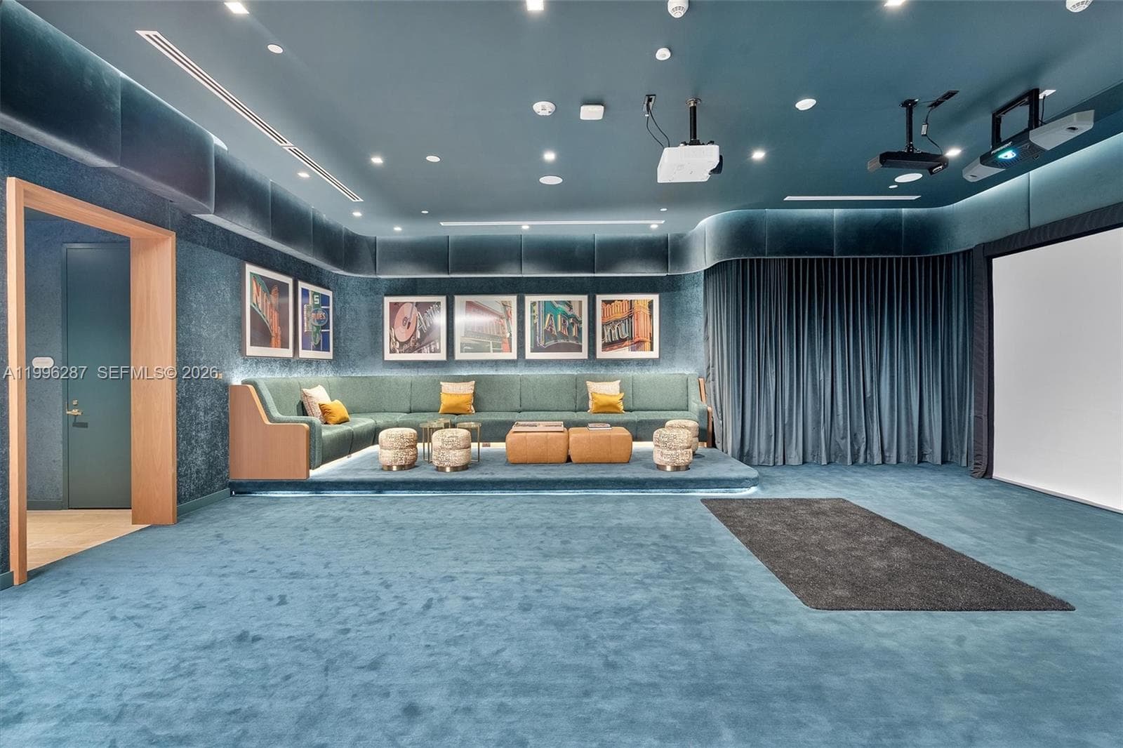 77 SE 5th Street # 3004, Miami FL 33131 — 39