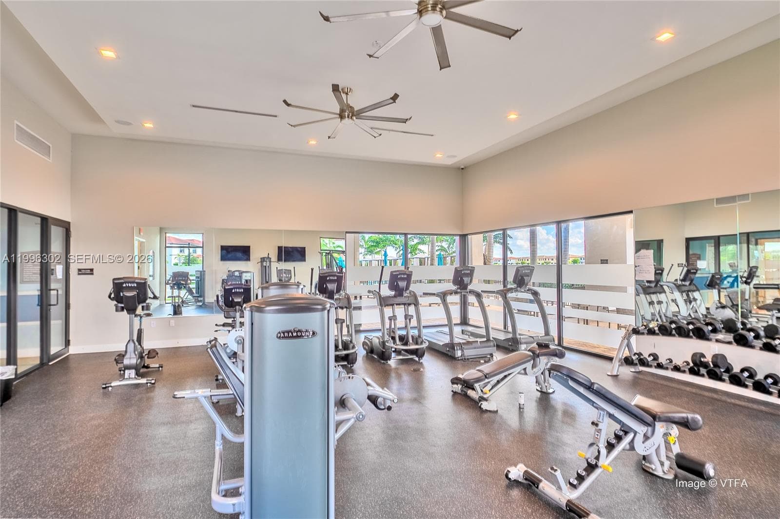 3392 W 105th Ter, Hialeah FL 33018 — 35