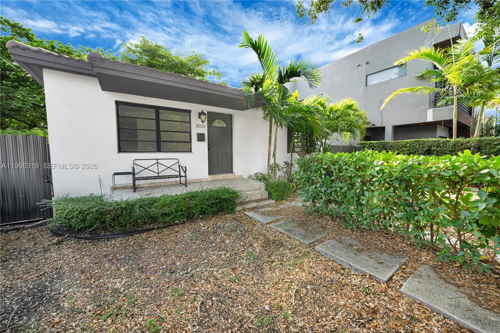3033 Hibiscus St, Miami FL 33133 — 4
