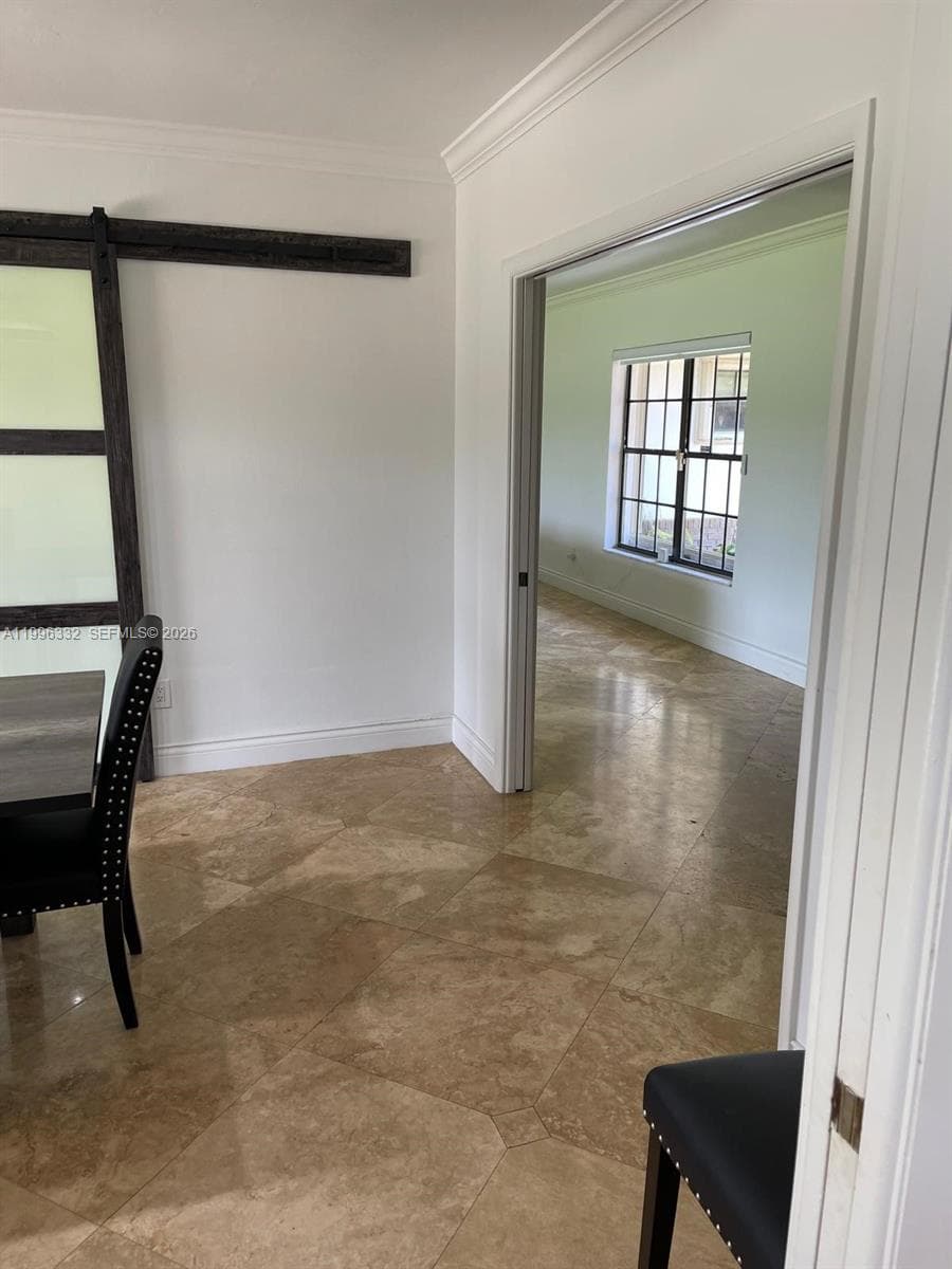 19265 E Saint Andrews Dr, Hialeah FL 33015 — 29