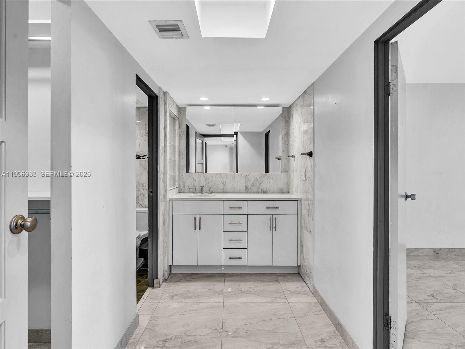 Coronado Condo- Tower Ii, Aventura, FL — 28