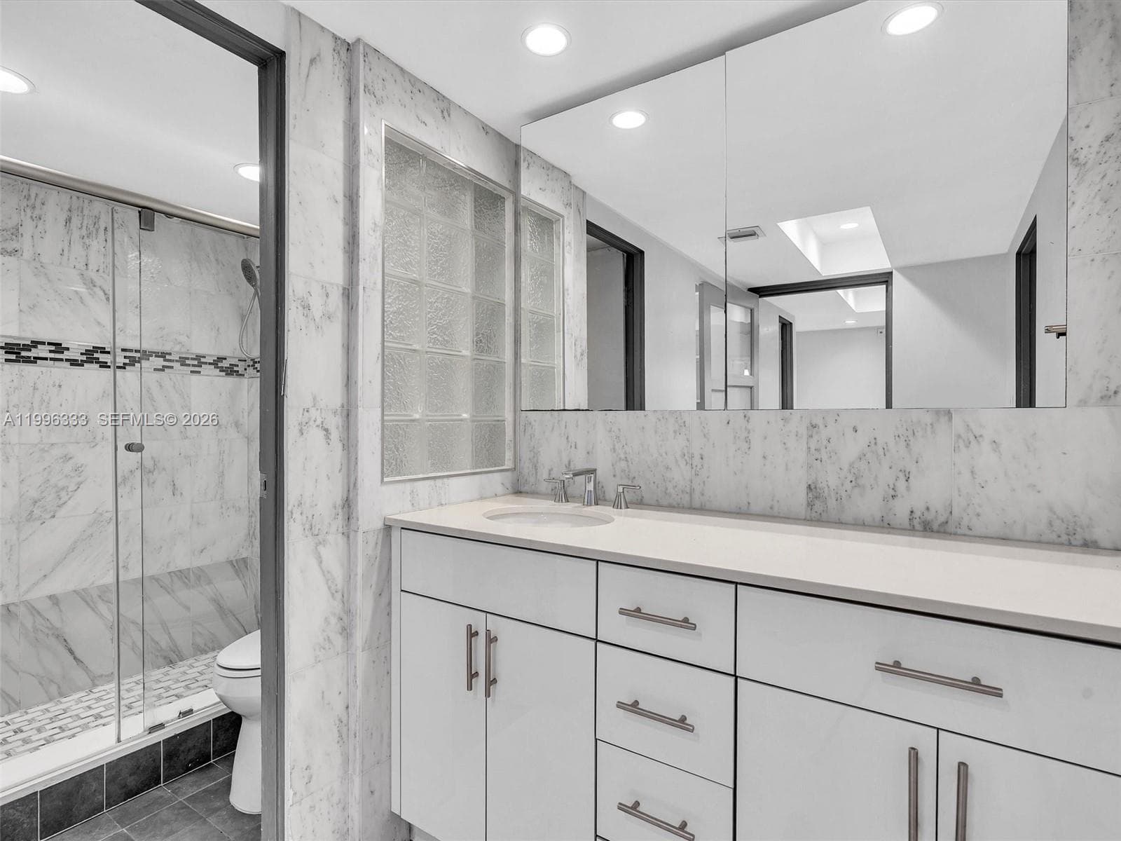 Coronado Condo- Tower Ii, Aventura, FL — 33