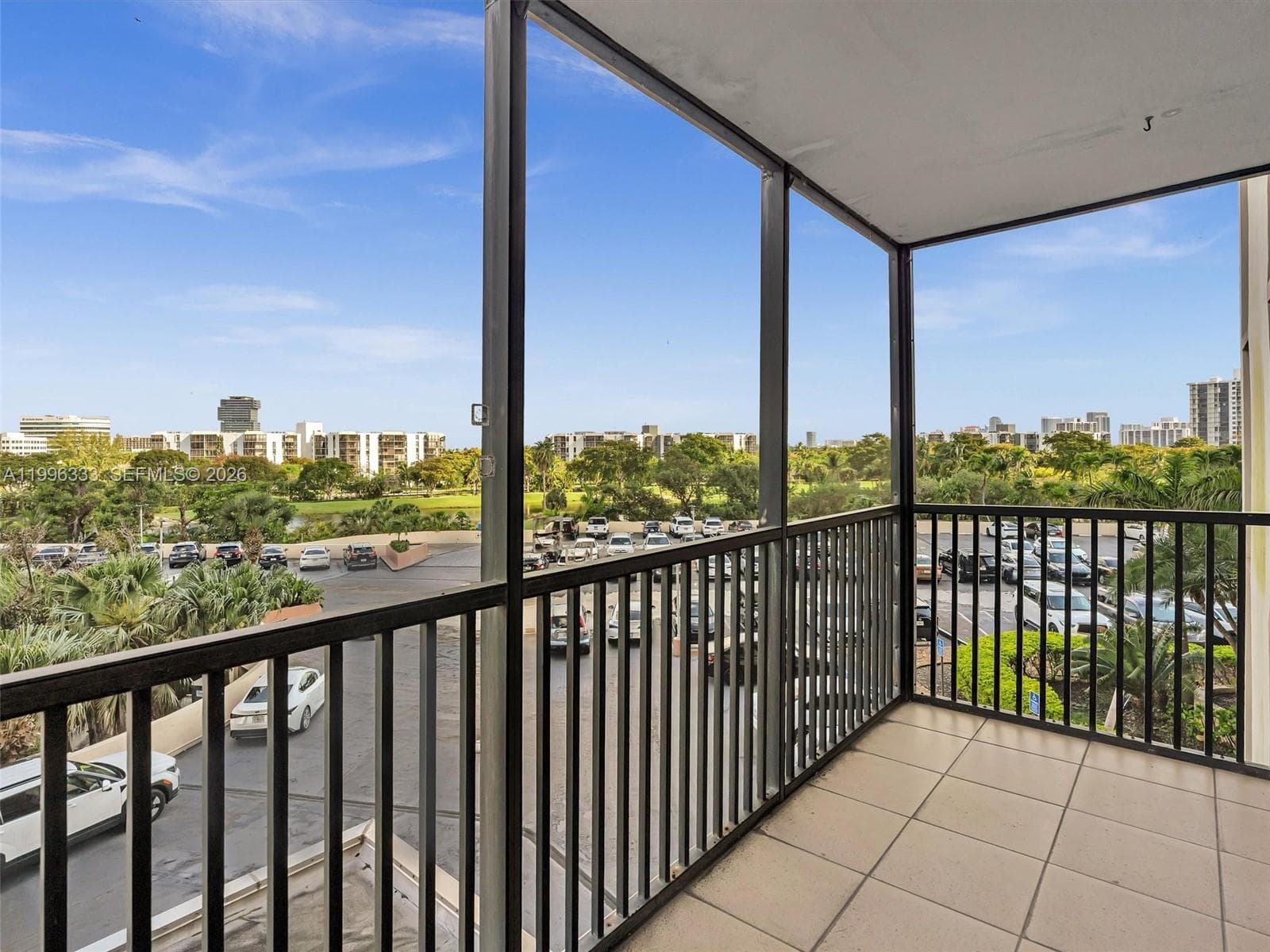 Coronado Condo- Tower Ii, Aventura, FL — 11