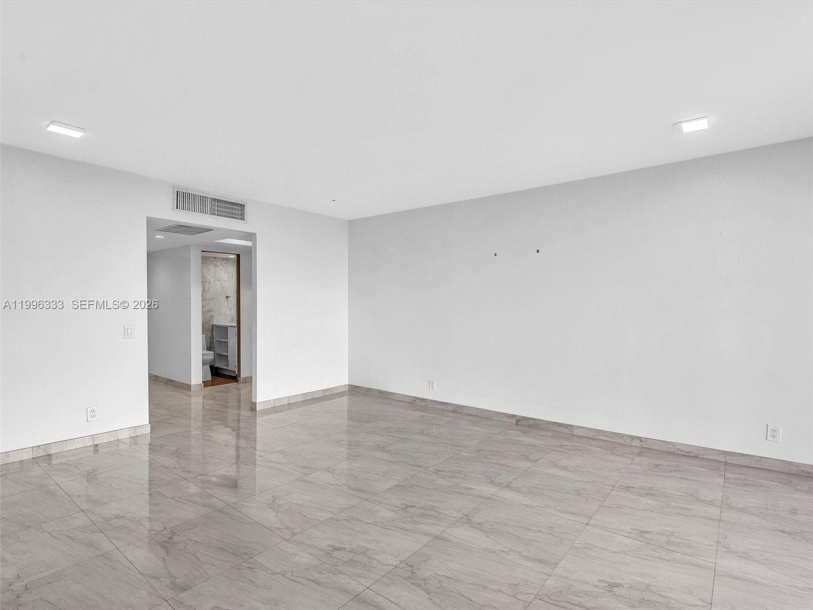 Coronado Condo- Tower Ii, Aventura, FL — 25