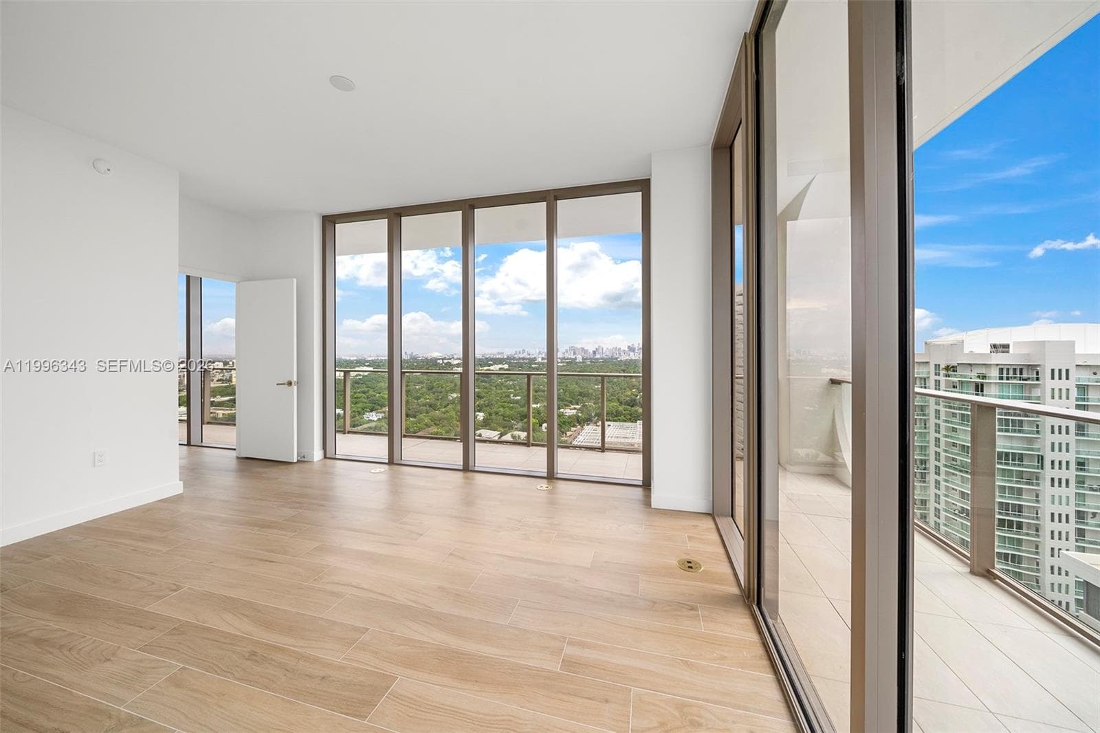 2678 Tigertail Ave # 2006, Coconut Grove FL 33133 — 22