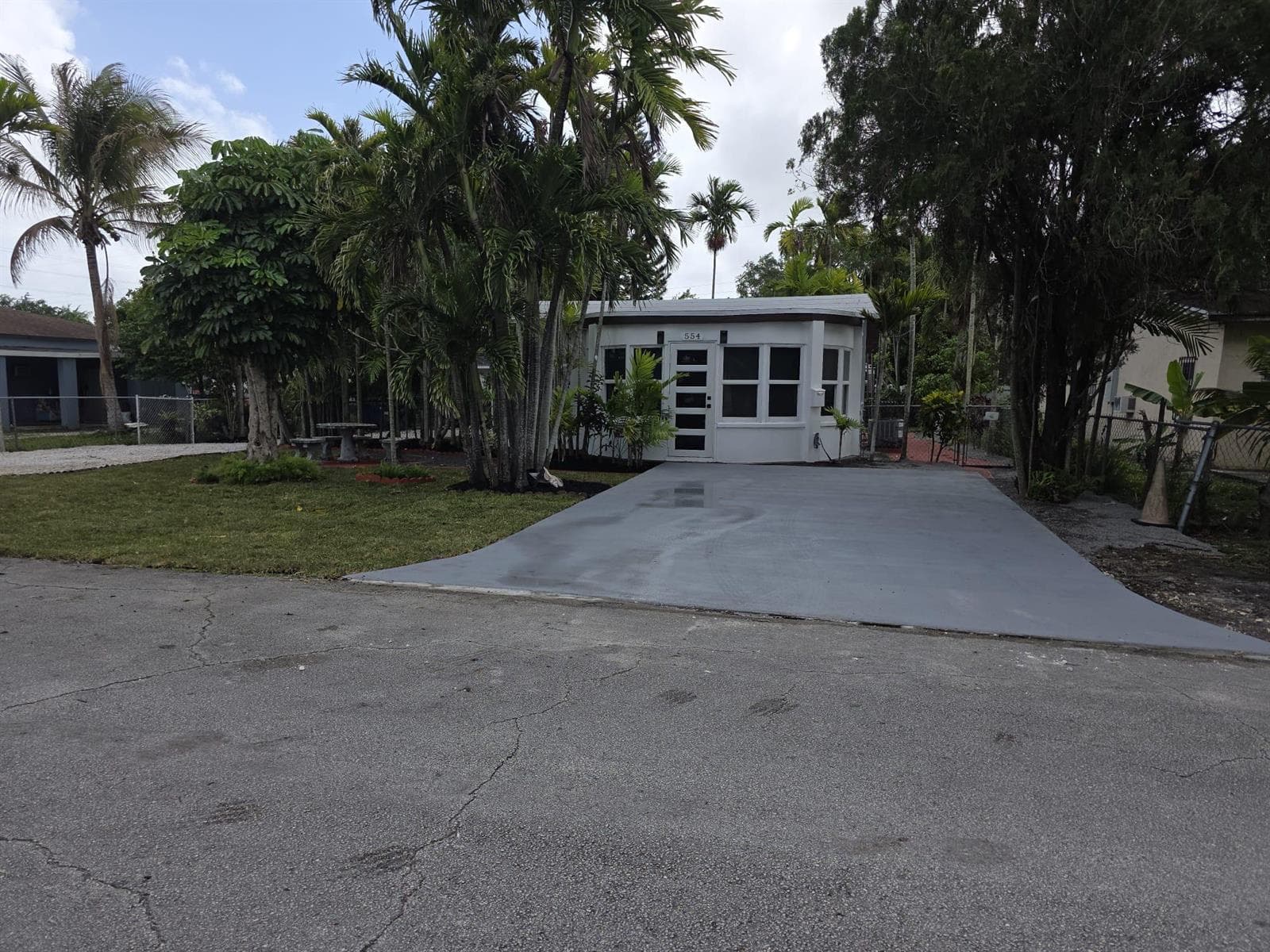 554 NW 102nd Street, Miami FL 33150 — 2