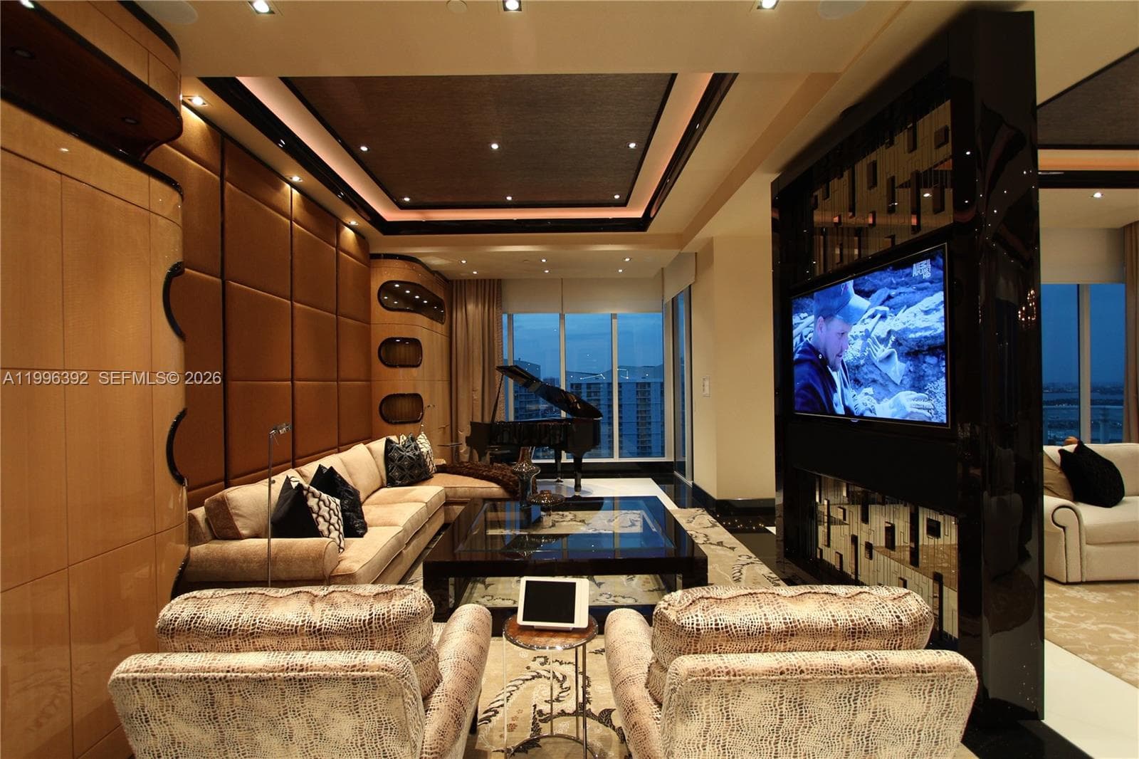 900 Brickell Key Blvd, Miami FL 33131 — 2