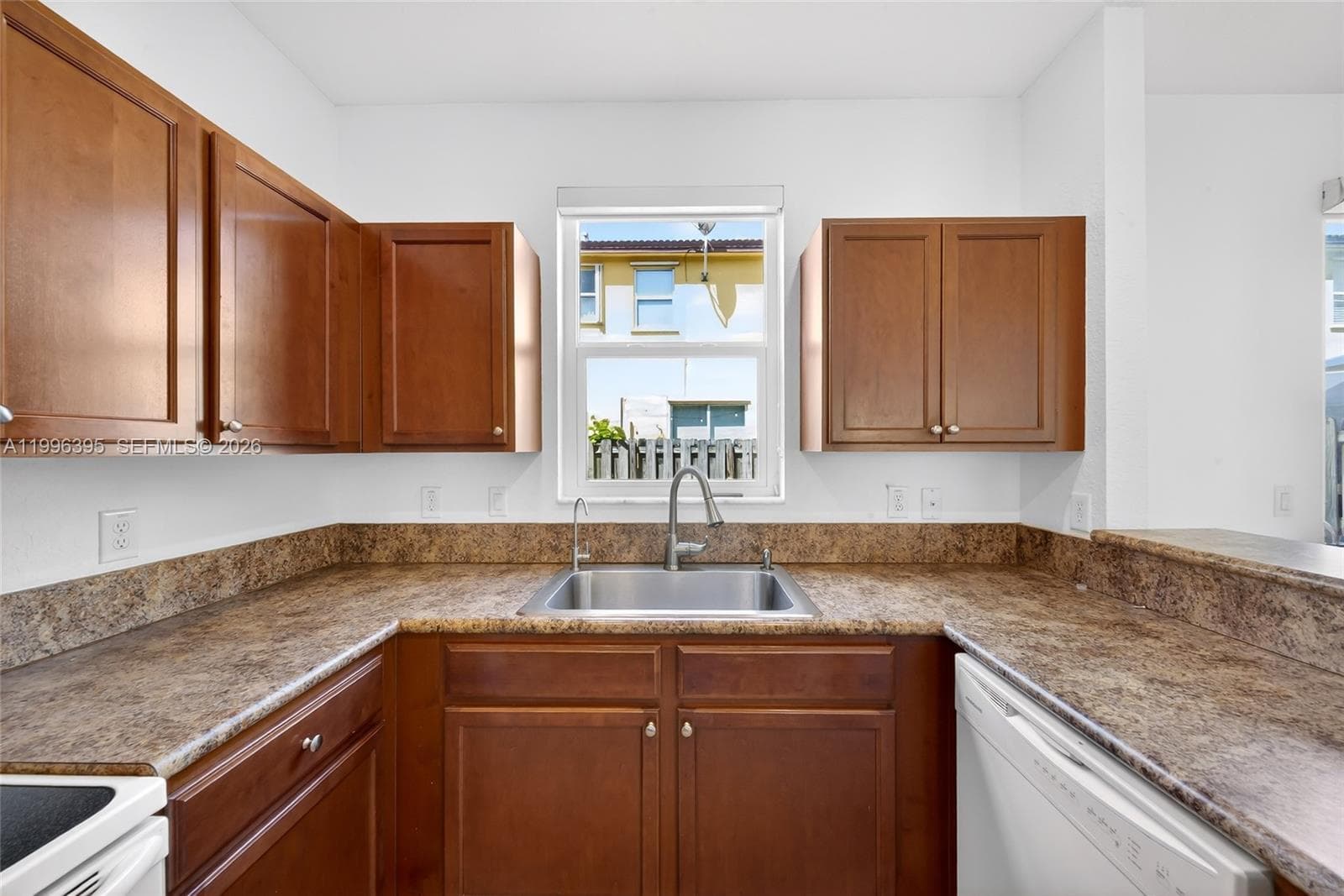 8766 NW 112th Path, Doral FL 33178 — 17