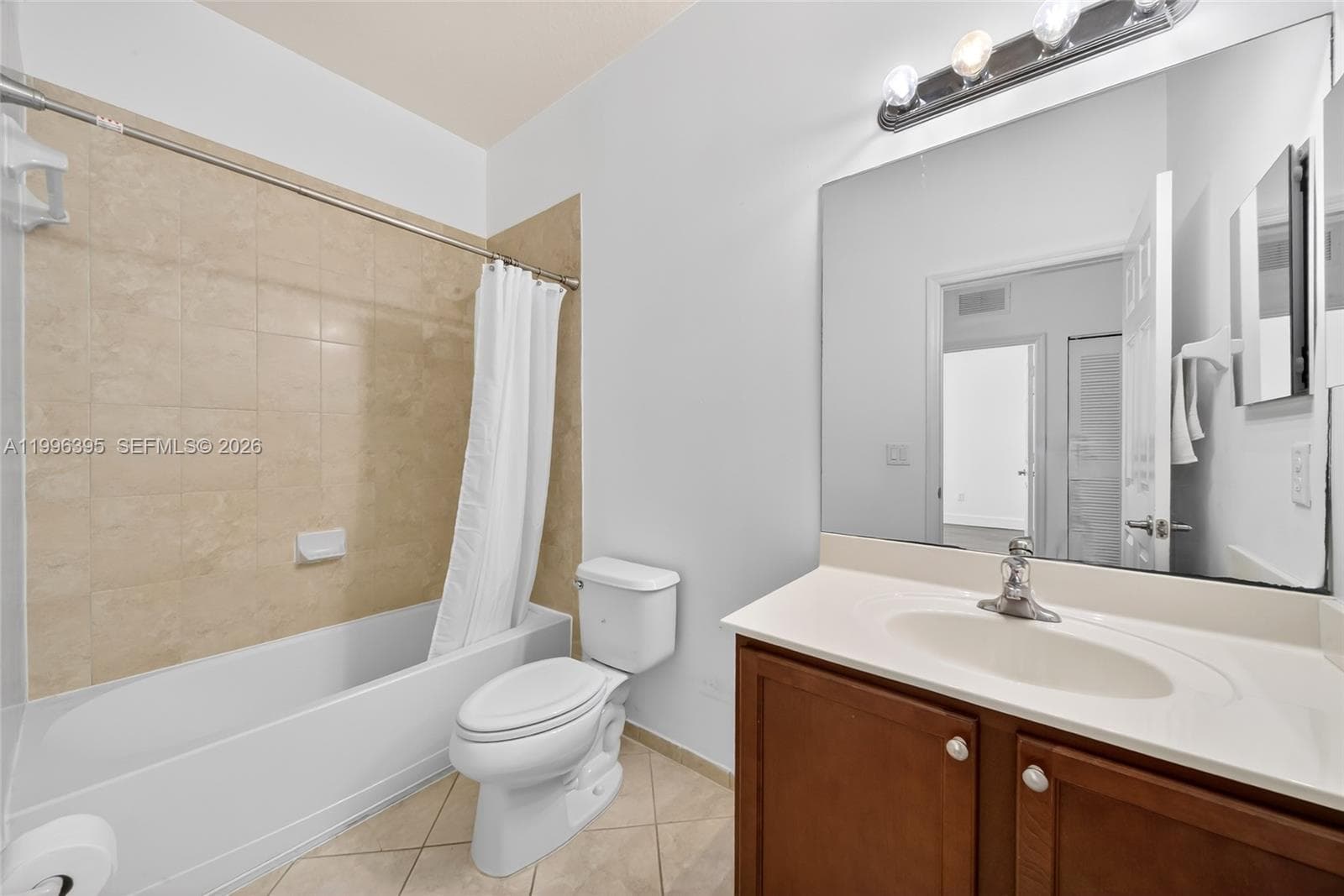 8766 NW 112th Path, Doral FL 33178 — 26