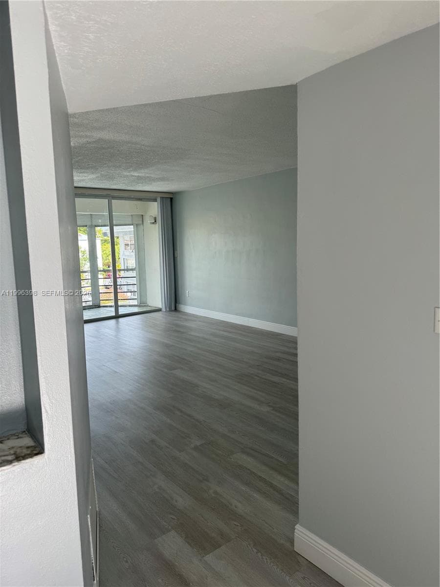 1398 NE 191st St # C305, Miami FL 33179 — 7