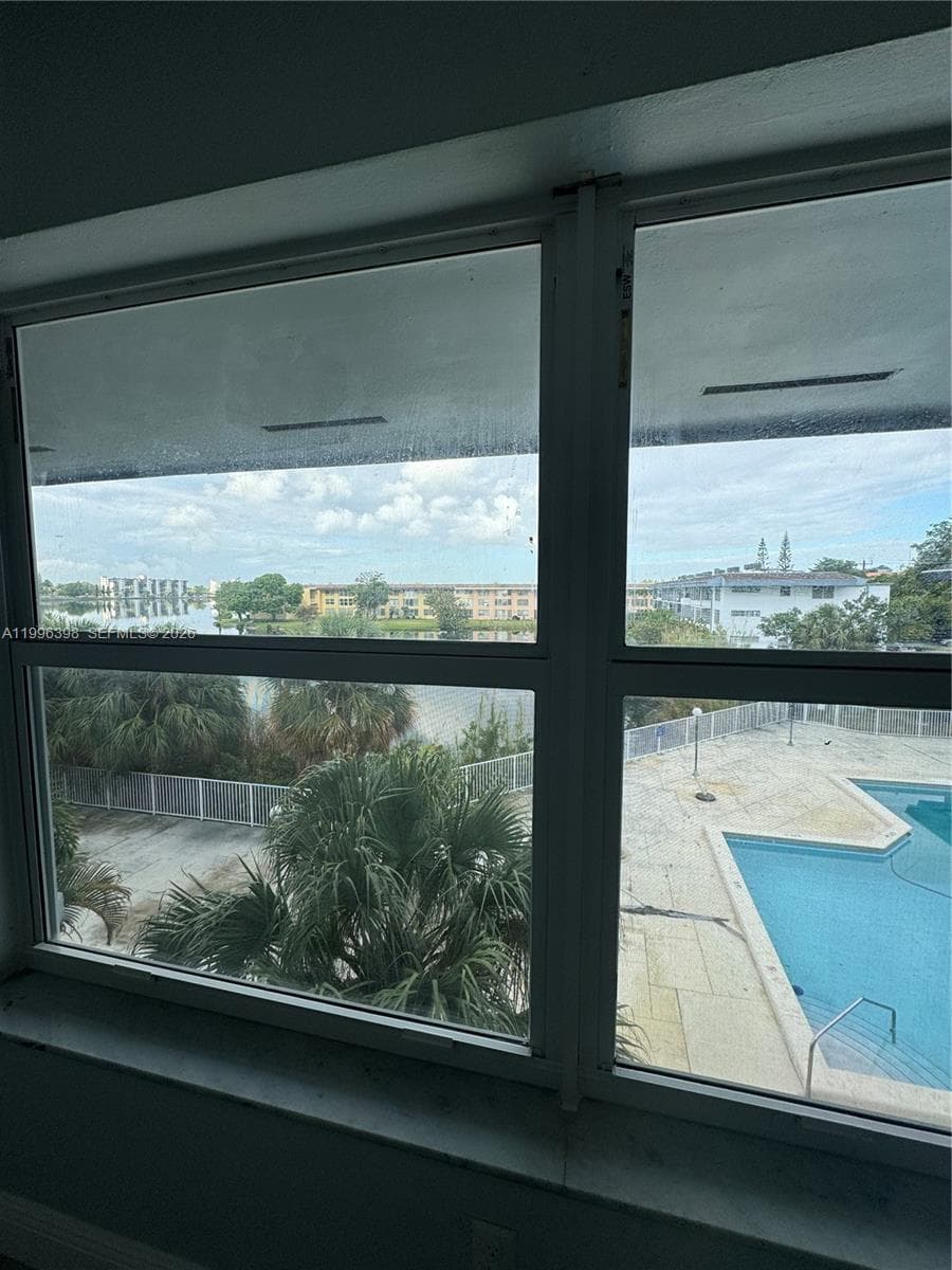 1398 NE 191st St # C305, Miami FL 33179 — 20