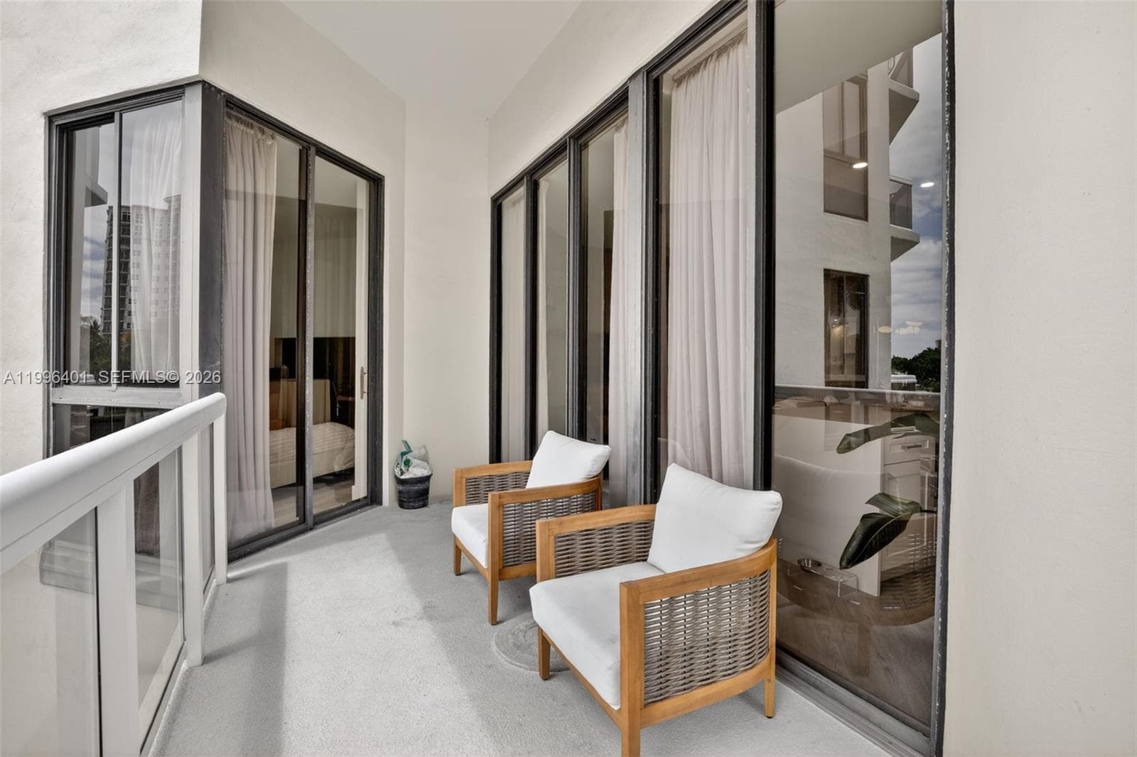 20185 E Country Club Dr # 204, Aventura FL 33180 — 2
