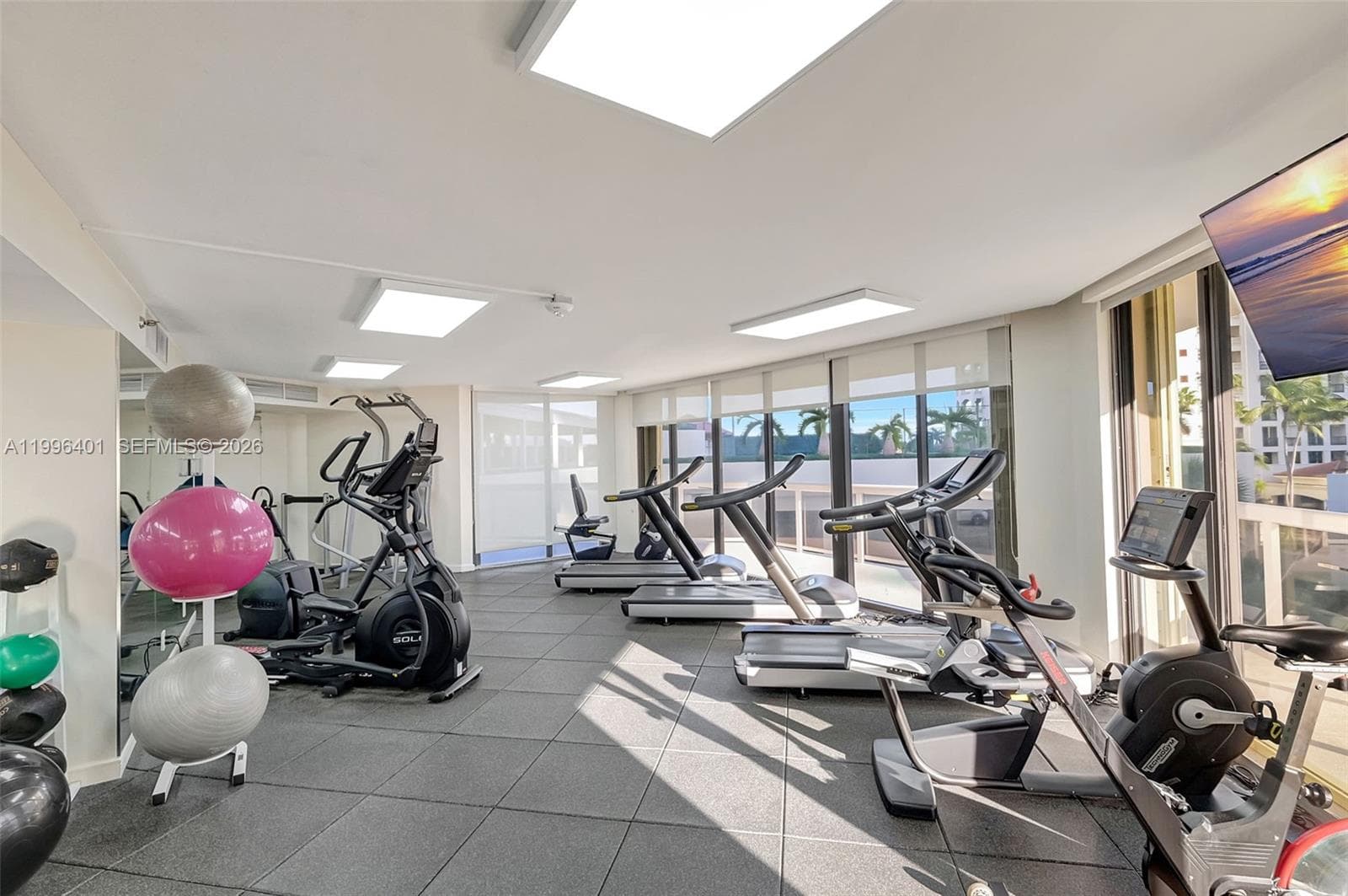 20185 E Country Club Dr # 204, Aventura FL 33180 — 52