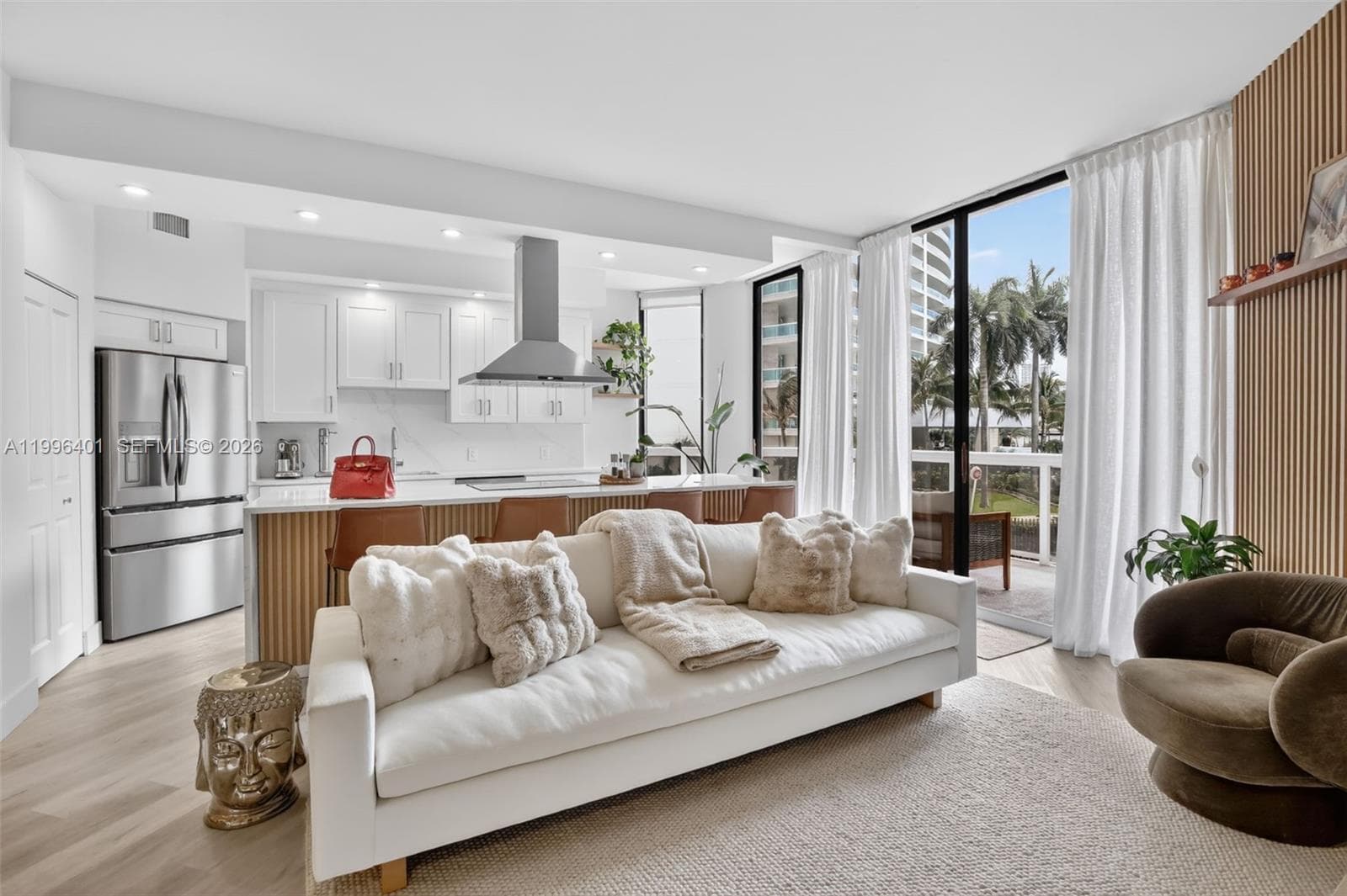 20185 E Country Club Dr # 204, Aventura FL 33180 — 1