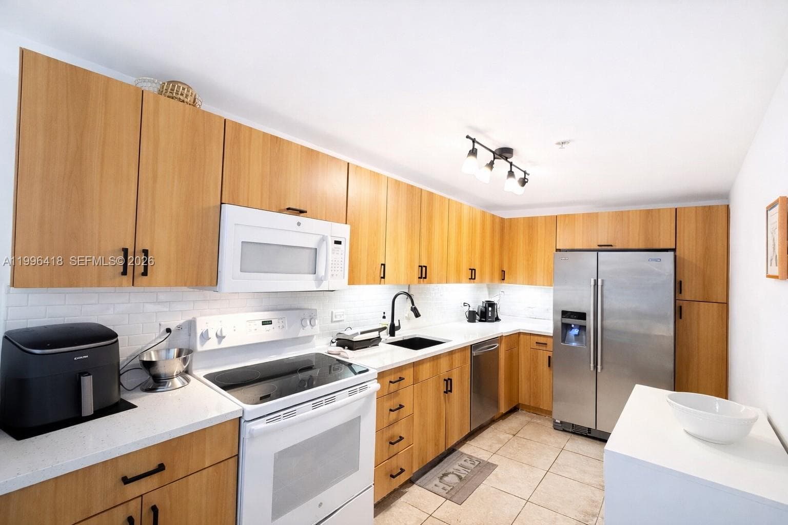 7501 E Treasure Dr # 7L, North Bay Village FL 33141 — 9
