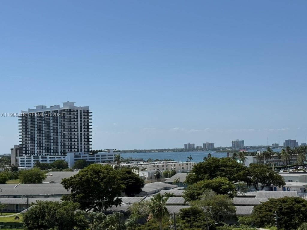 7501 E Treasure Dr # 7L, North Bay Village FL 33141 — 18