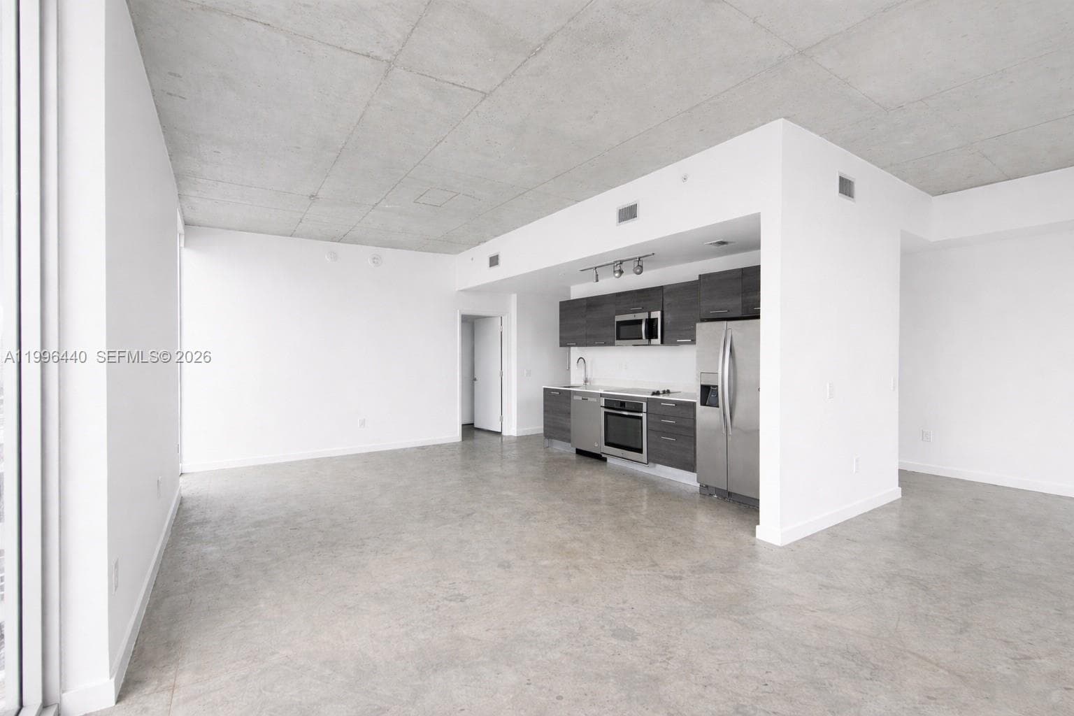 151 SE 1st St # 3001, Miami FL 33131 — 3