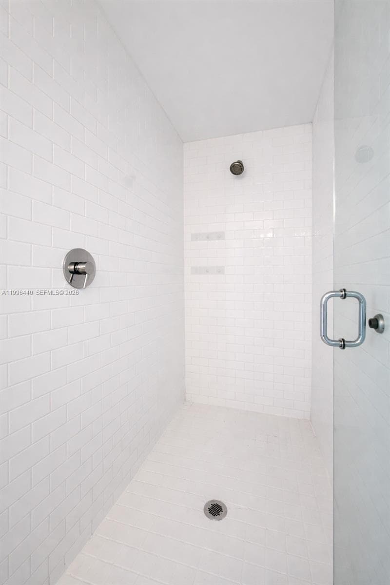 151 SE 1st St # 3001, Miami FL 33131 — 10