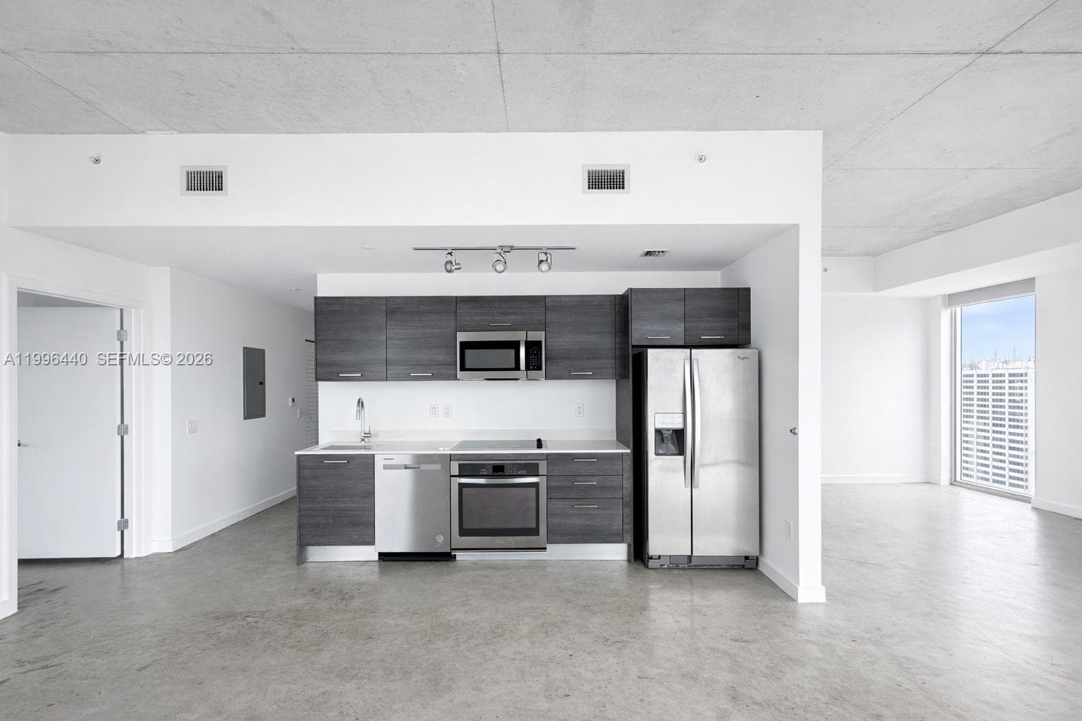 151 SE 1st St # 3001, Miami FL 33131 — 4