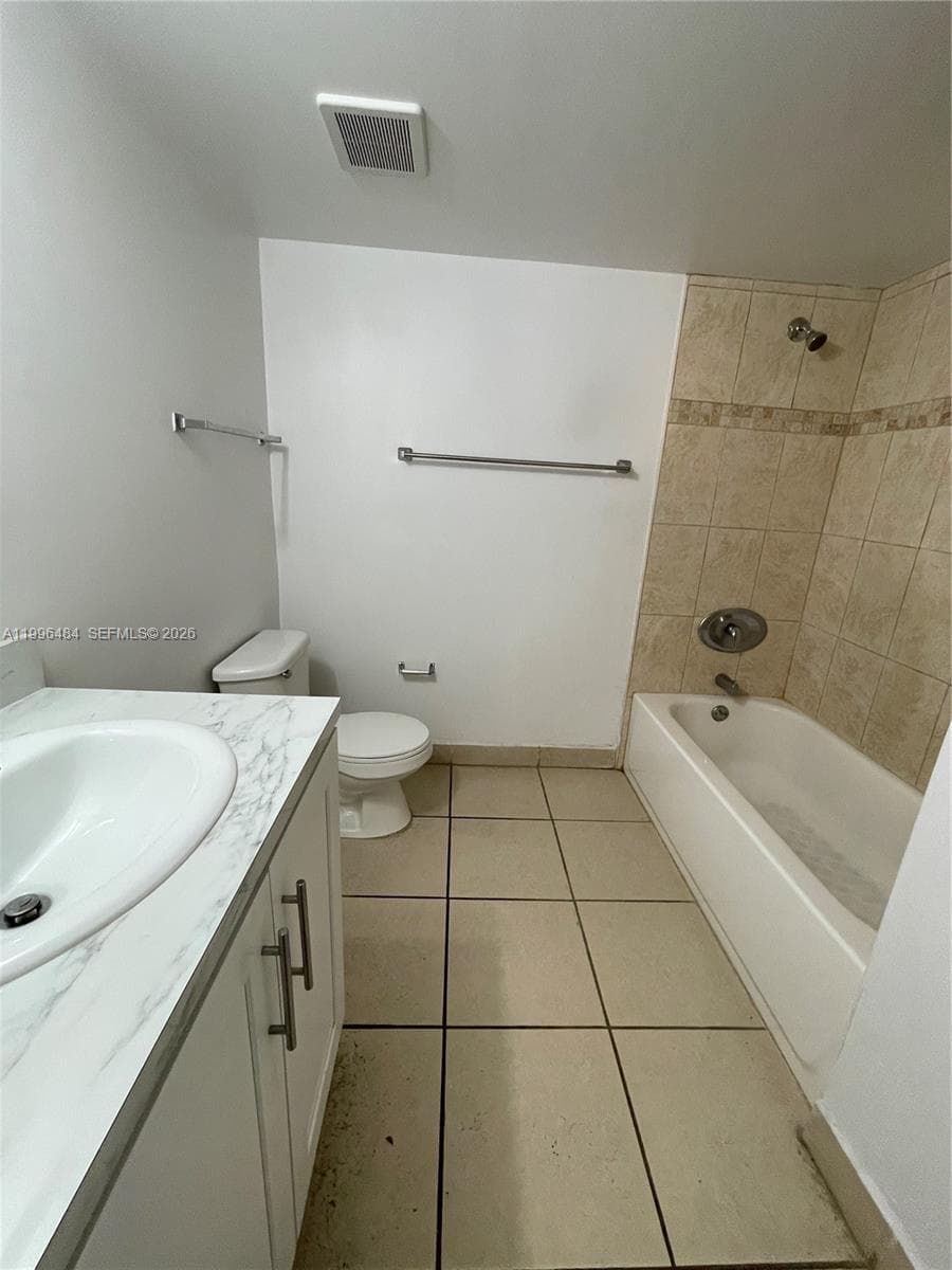 14902 SW 82nd Ln # 102, Miami FL 33193 — 21