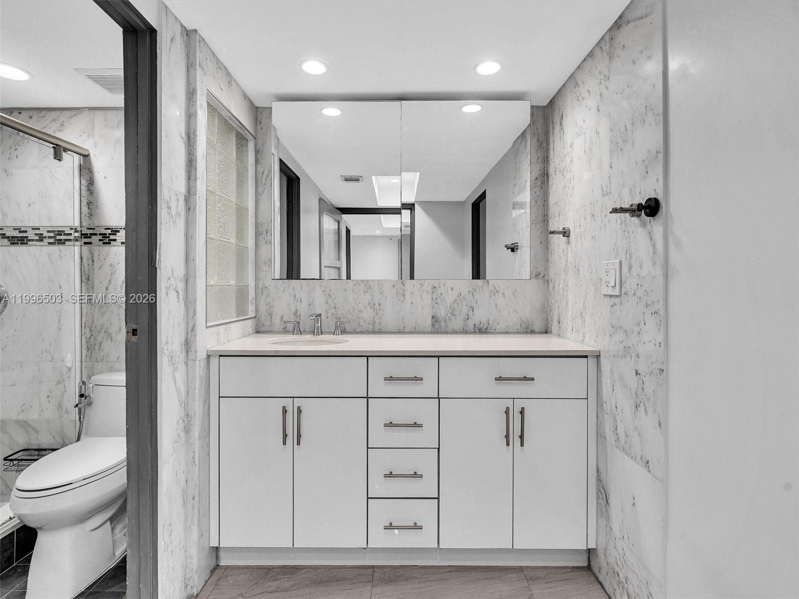 Coronado Condo- Tower Ii, Aventura, FL — 32