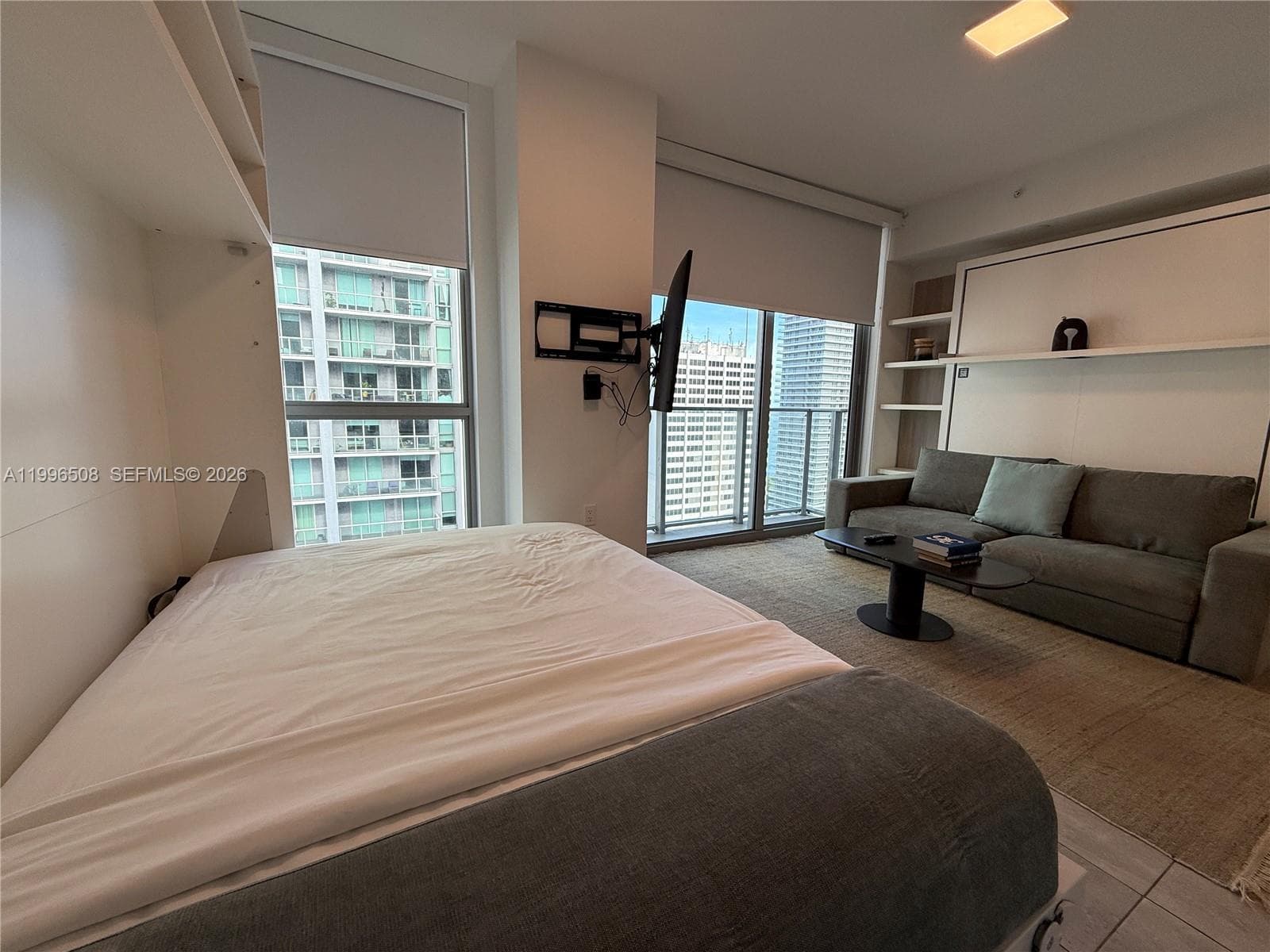 227 NE 2nd St # 2911, Miami FL 33132 — 13