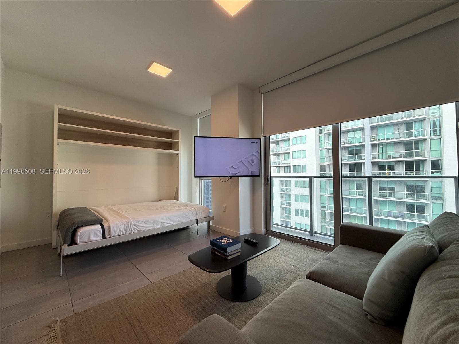 227 NE 2nd St # 2911, Miami FL 33132 — 14