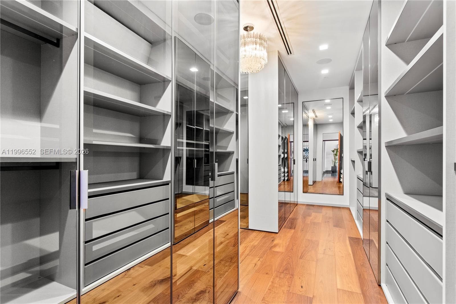 1425 Brickell Ave, Miami FL 33131 — 20