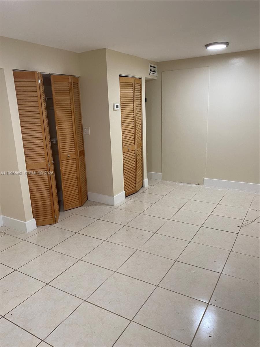 1051 SW 3rd St # 3, Miami FL 33130 — 6